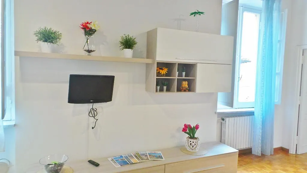 Appartamento Casa Tua A Monti Roma 0*,  Italia